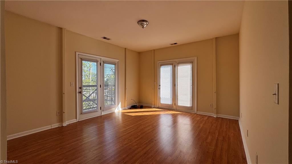 528 South Josephine Boyd Street, Unit 201 Greensboro, NC 27403 - Photo 2 of 10 Living Room