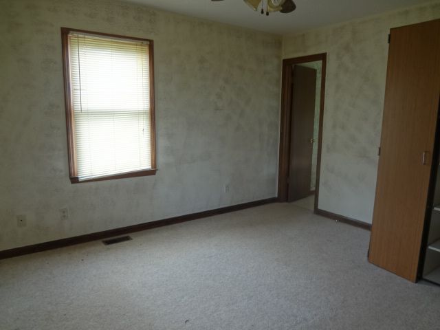 135 Edward Lane Walhalla, SC 29691 - Photo 6 of 10 Gallery Image 6