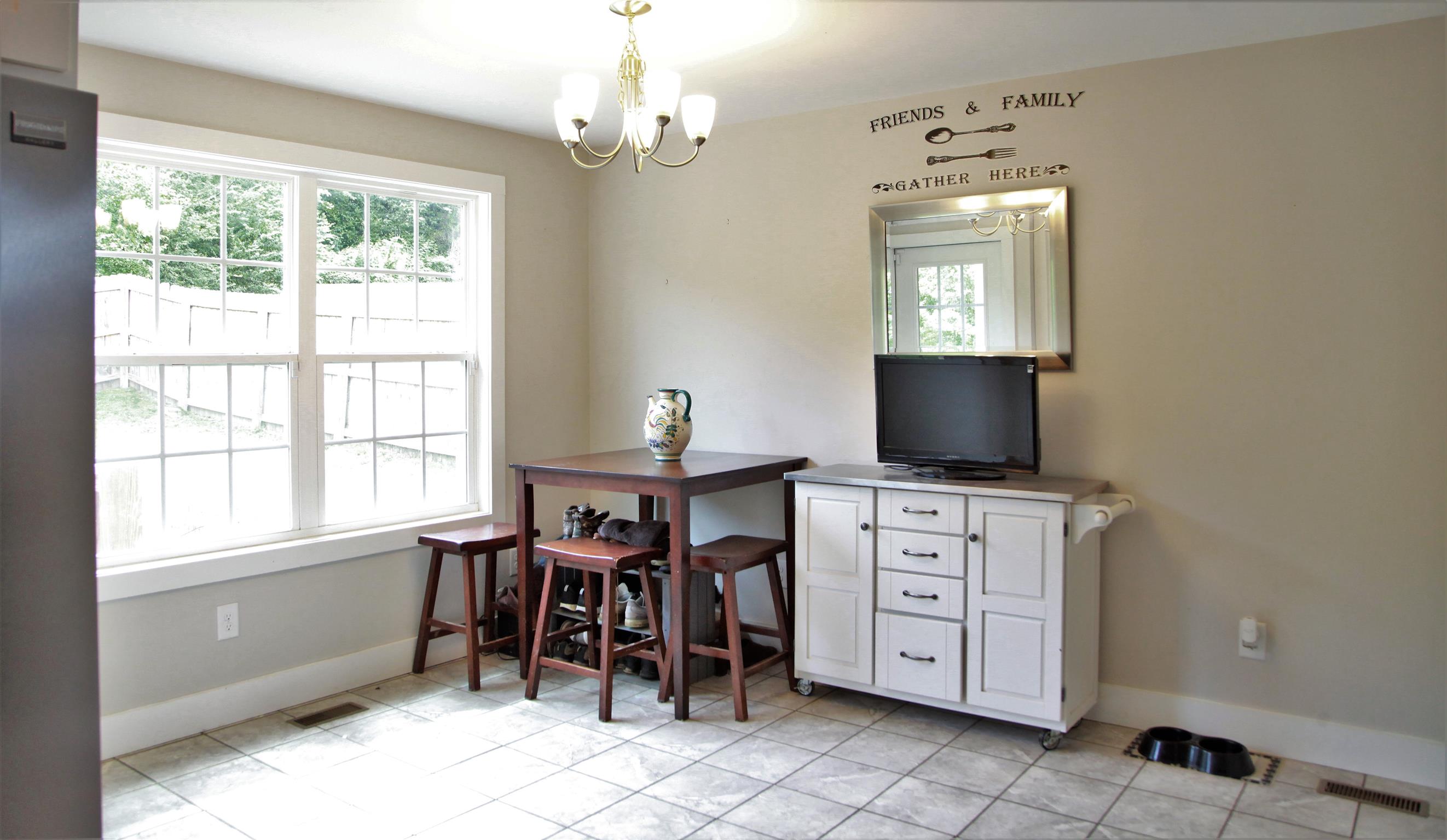 1013 Ridge Trail Goodlettsville, TN 37072 - Photo 4 of 17 a view of a livingroom with furniture window and outside view