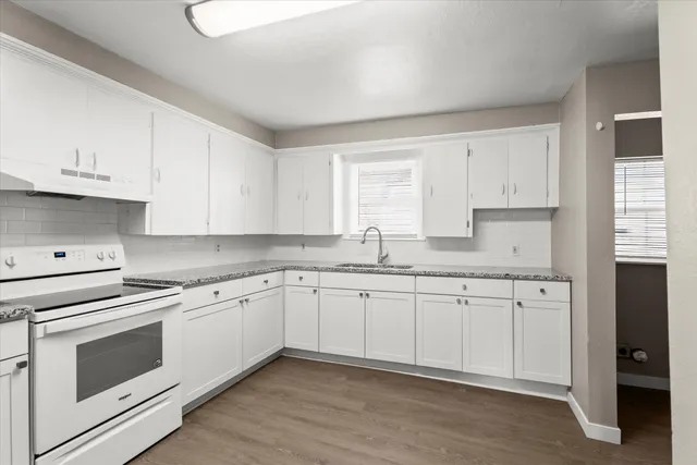 $95,000 | 301 Austin Street, Levelland, TX 79336