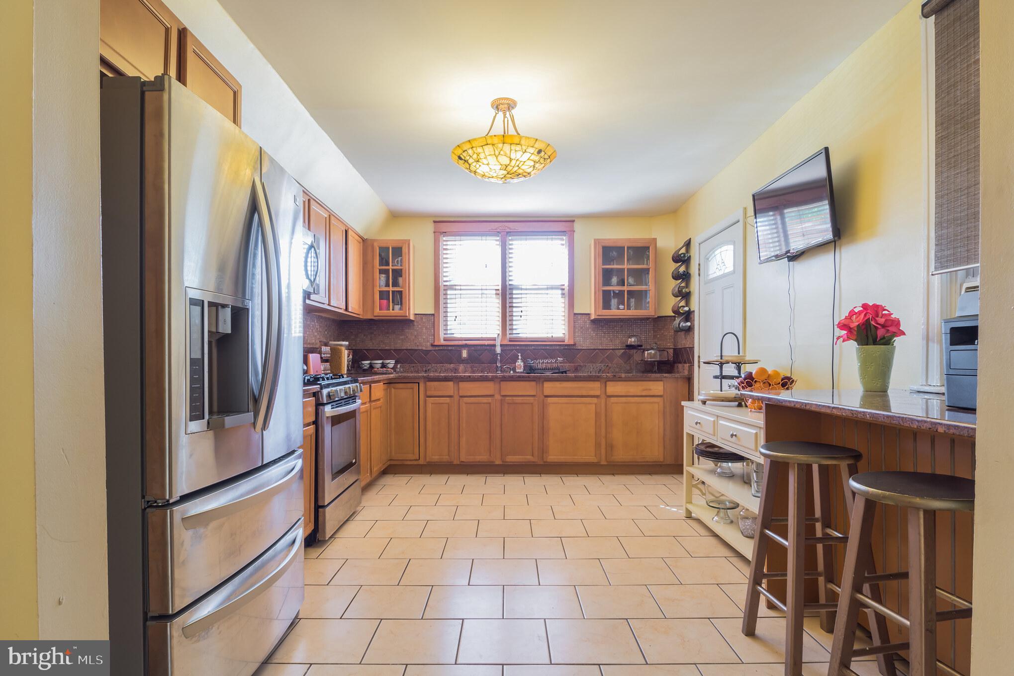 20 Roumfort Road Philadelphia, PA 19119 - Photo 8 of 27 Gallery Image 8