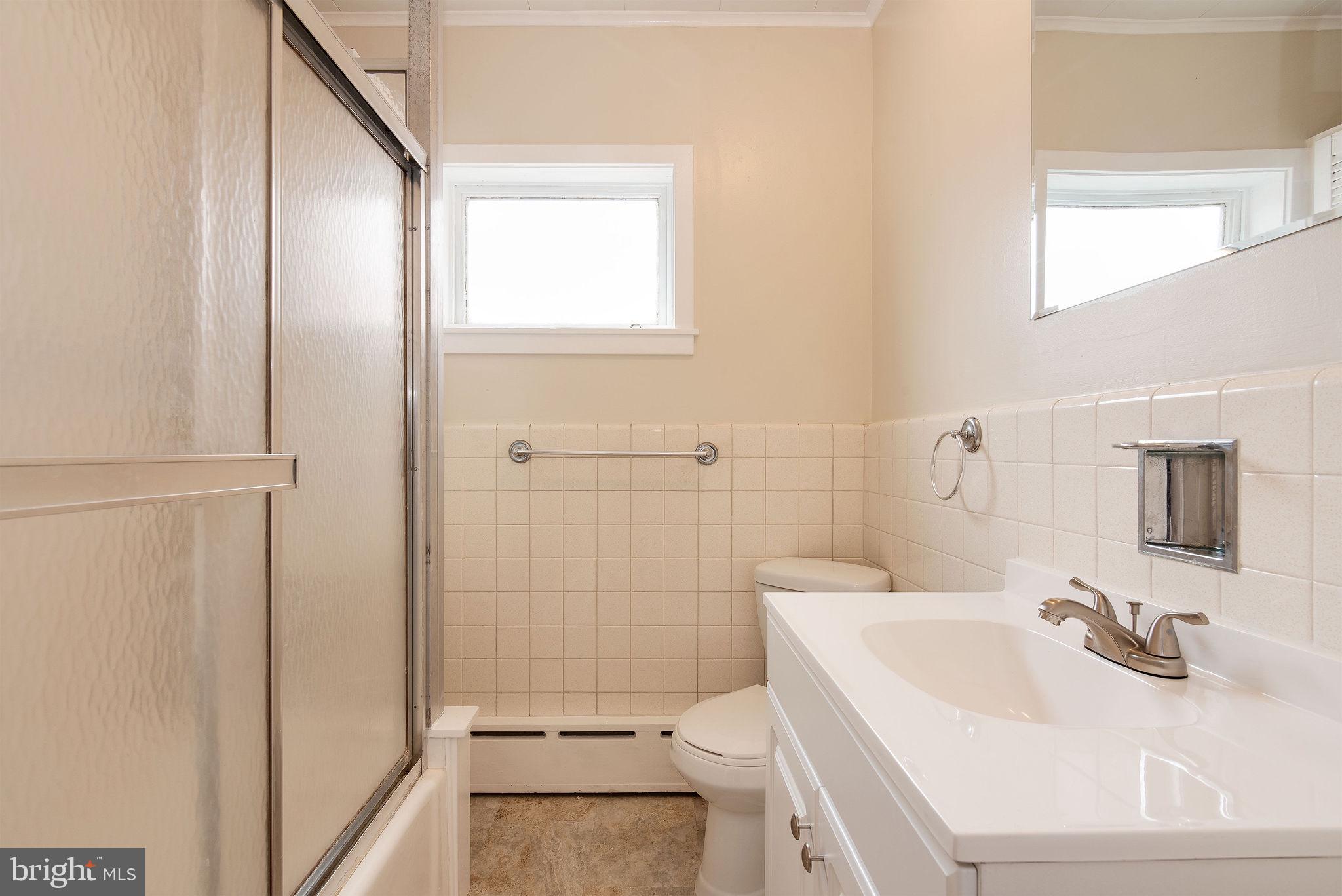 1136 Spring Street Reading, PA 19604 - Photo 18 of 26 Gallery Image 18
