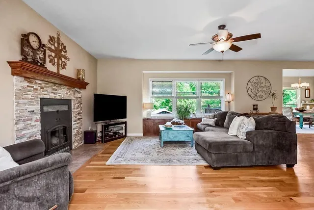 $875,000 | 3100 East 303rd Street, Cleveland, MO 64734