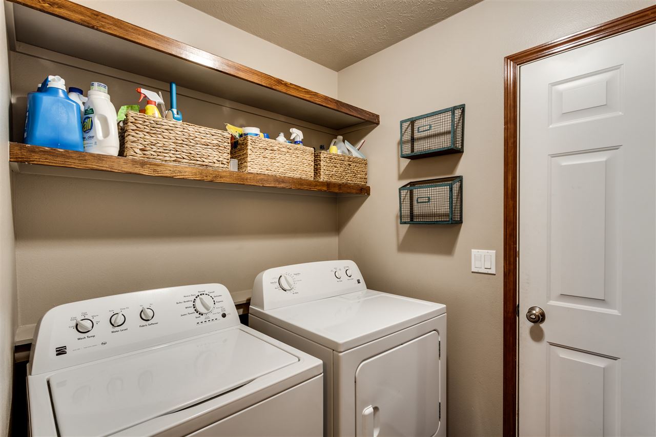 802 Upper Terrace Lane Colbert, WA 99005 - Photo 13 of 20