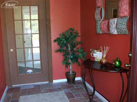 13048 North Road Fenton, MI 48430 - Photo 14 of 43 20366906-13.JPG