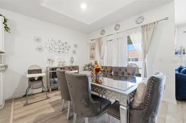 $355,000 | 807 Auburn Grv Court, Auburndale, FL 33823