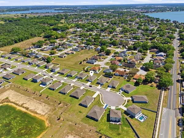 $355,000 | 807 Auburn Grv Court, Auburndale, FL 33823