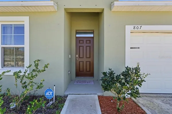 $355,000 | 807 Auburn Grv Court, Auburndale, FL 33823