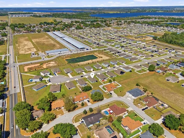 $355,000 | 807 Auburn Grv Court, Auburndale, FL 33823