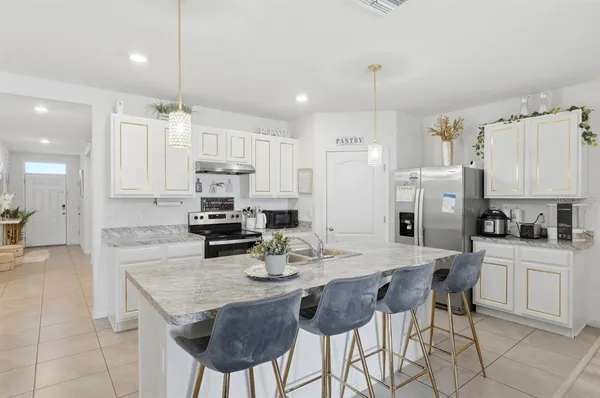 $355,000 | 807 Auburn Grv Court, Auburndale, FL 33823