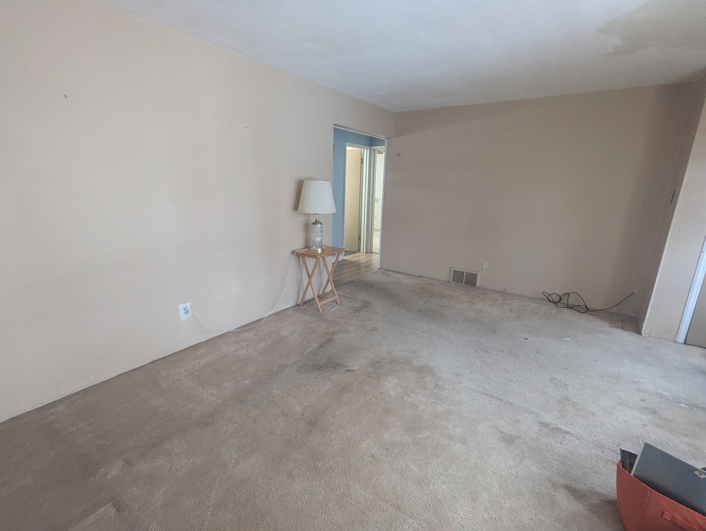 3253 Bernice Road Lansing, IL 60438 - Photo 5 of 20 an empty room with windows