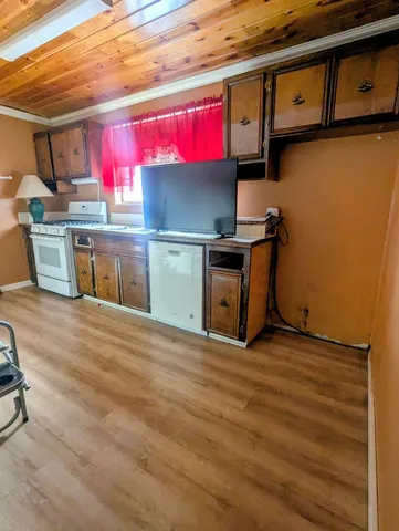 $110,000 | 3253 Bernice Road, Lansing, IL 60438