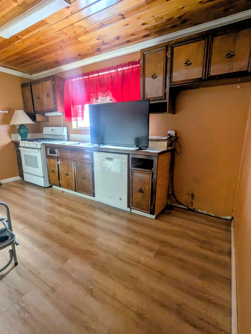 3253 Bernice Road Lansing, IL 60438 - Photo 7 of 20 a view of a room with wooden floor
