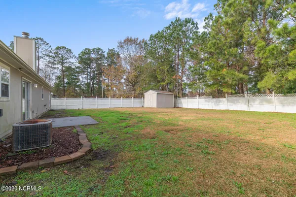 $1,500 | 274 Parnell Road, Hubert, NC 28539