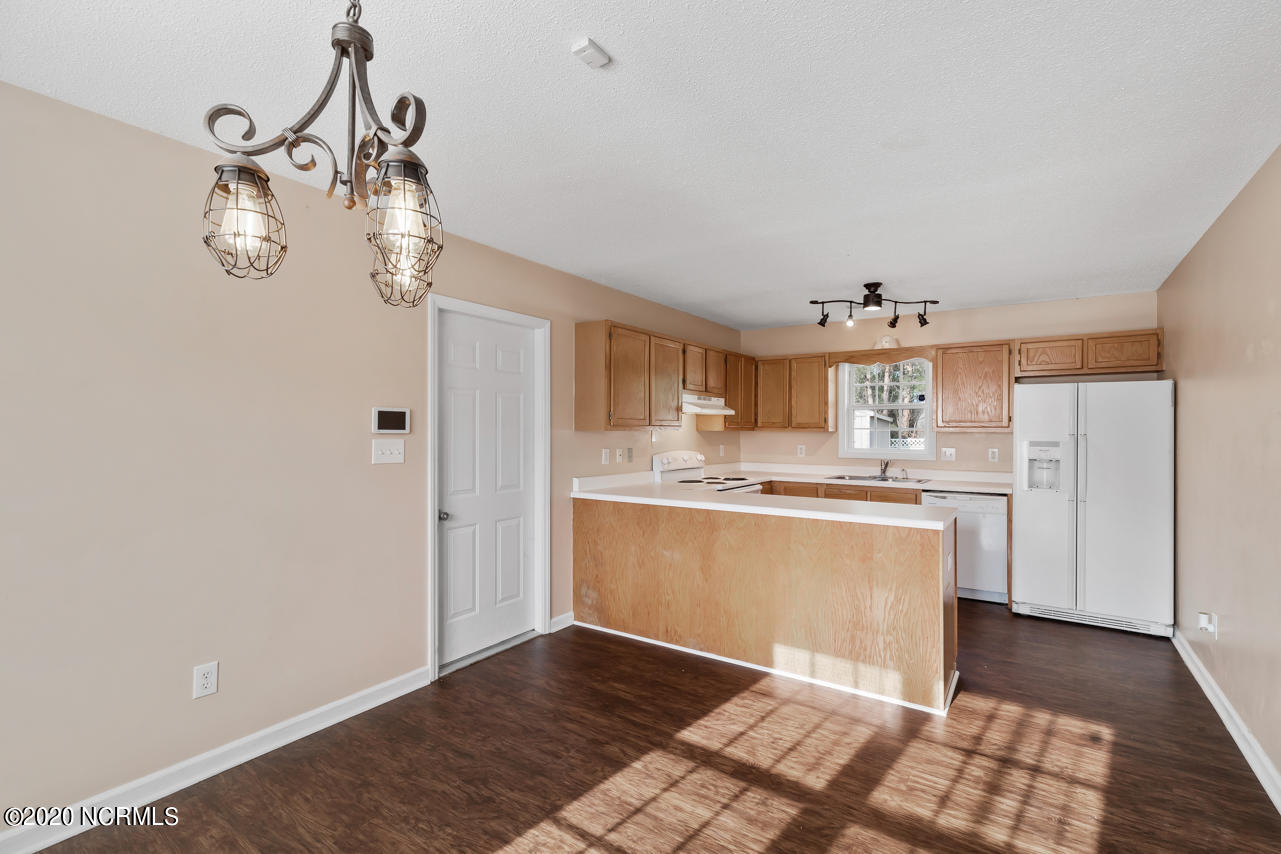 274 Parnell Road Hubert, NC 28539 - Photo 6 of 16 6