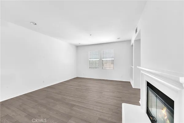 $4,300 | 146 Vintage, Irvine, CA 92620