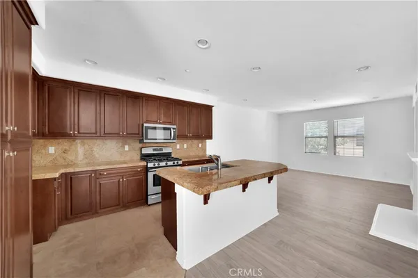 $4,300 | 146 Vintage, Irvine, CA 92620