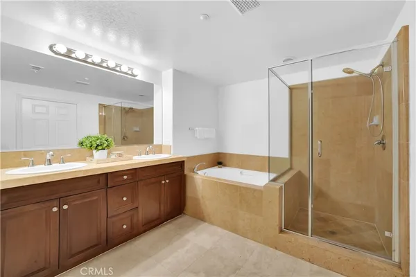 $4,300 | 146 Vintage, Irvine, CA 92620