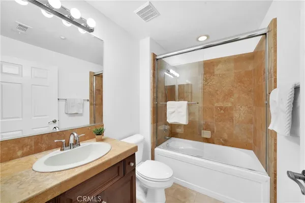 $4,300 | 146 Vintage, Irvine, CA 92620