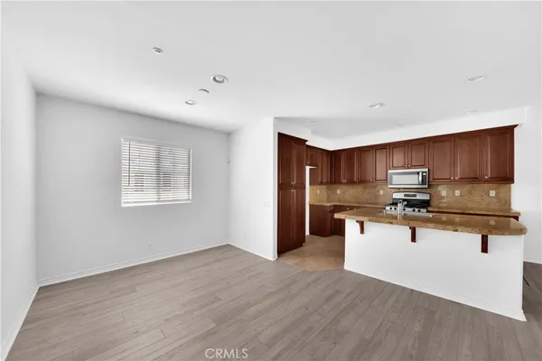 $4,300 | 146 Vintage, Irvine, CA 92620