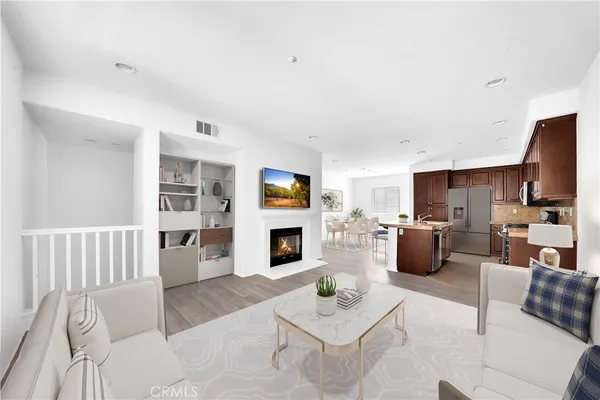 $4,300 | 146 Vintage, Irvine, CA 92620