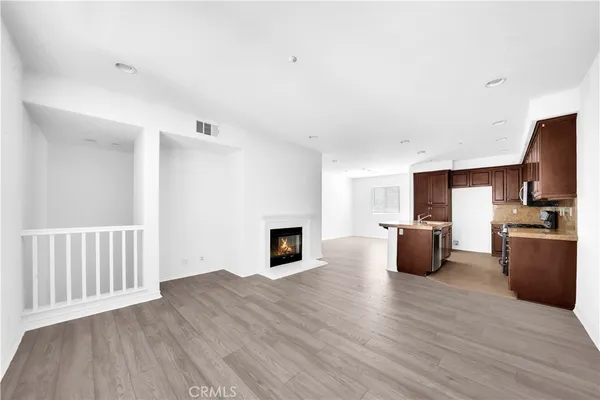 $4,300 | 146 Vintage, Irvine, CA 92620