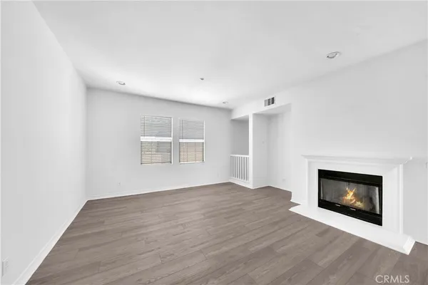 $4,300 | 146 Vintage, Irvine, CA 92620