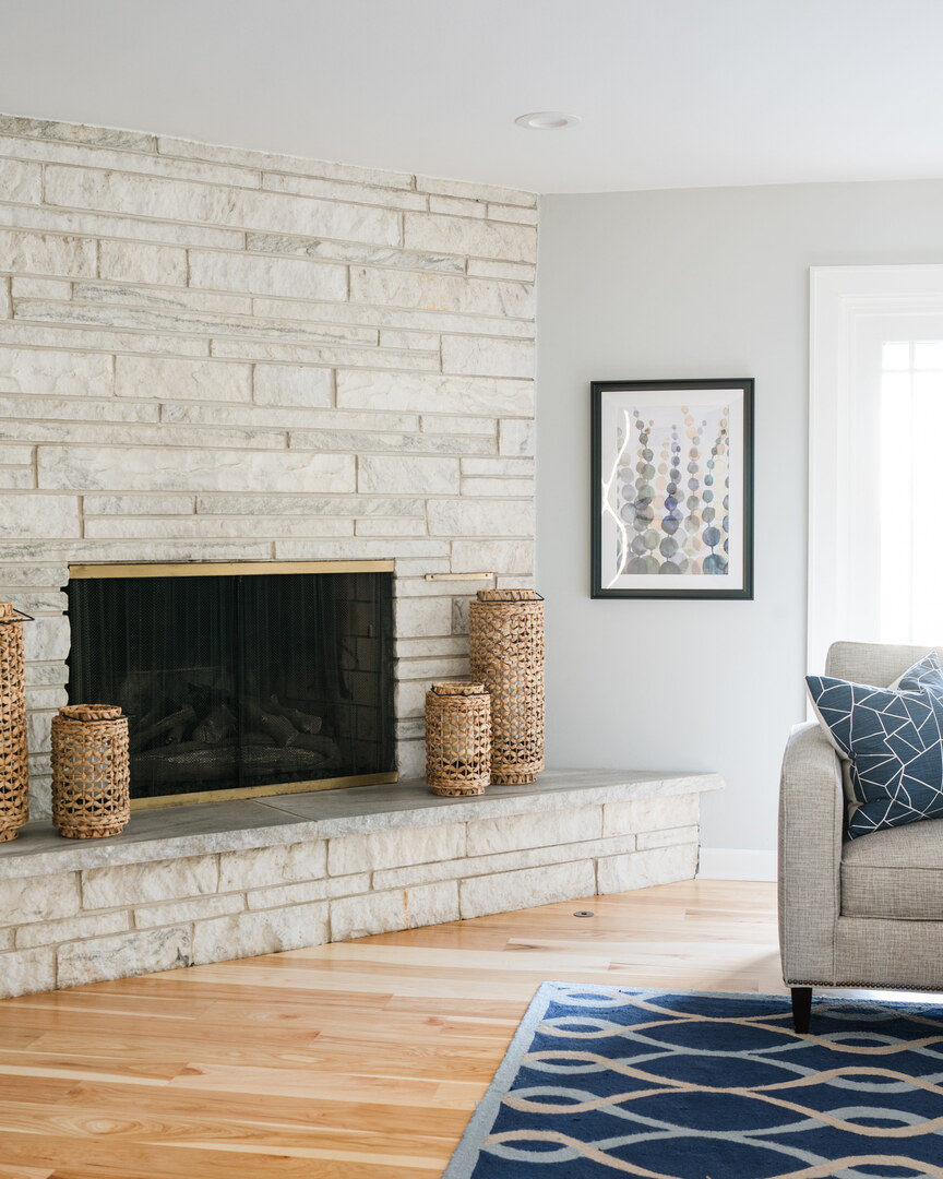 6555 Shabbona Road Indian Head Park, IL 60525 - Photo 13 of 63 a living room with furniture and a fireplace