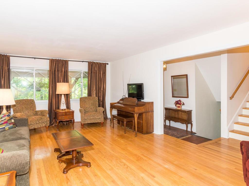6340 Bramshaw Road Indianapolis, IN 46220 - Photo 3 of 24 Gallery Image 3
