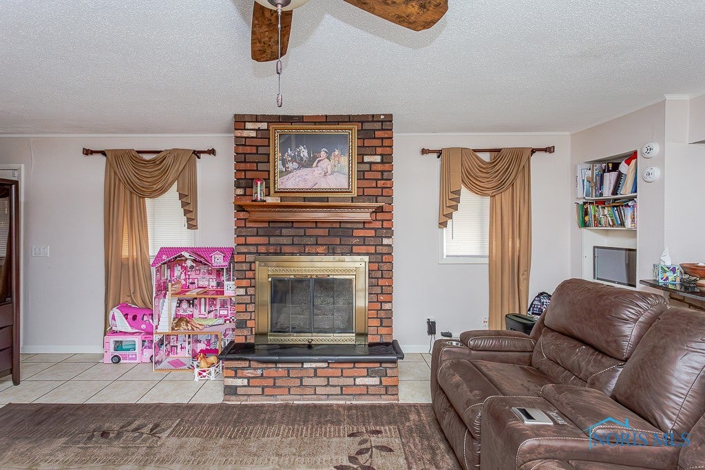 635 Jean Road Toledo, OH 43615 - Photo 24 of 47 Gallery Image 24