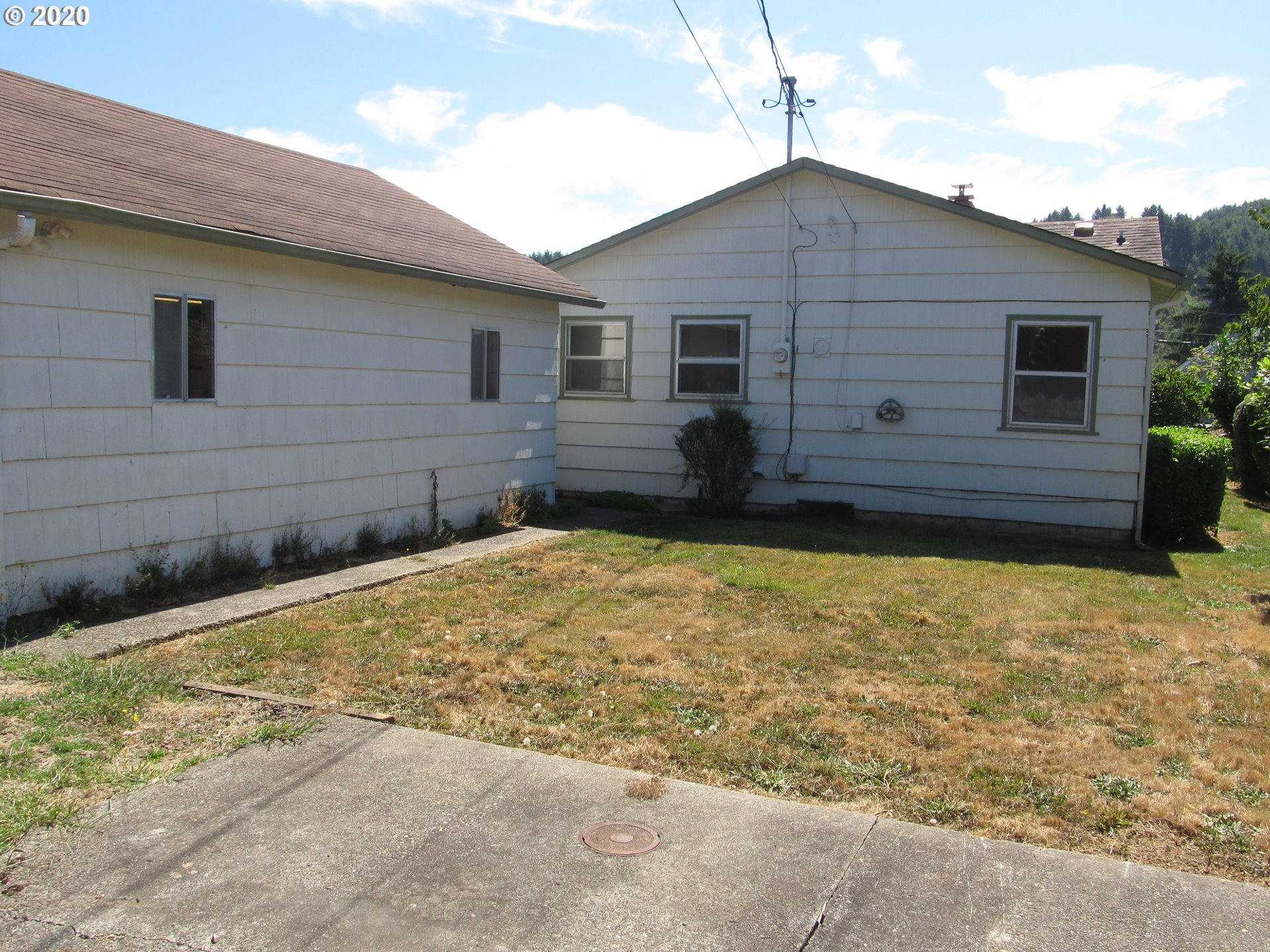 2149 Cedar Avenue Reedsport, OR 97467 - Photo 7 of 10 Gallery Image 7