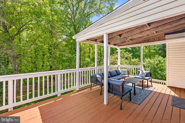 $760,000 | 28 Bedford Drive, Sterling, VA 20165