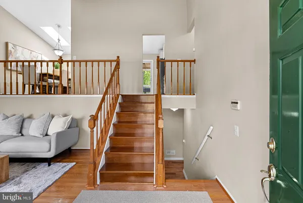 $760,000 | 28 Bedford Drive, Sterling, VA 20165