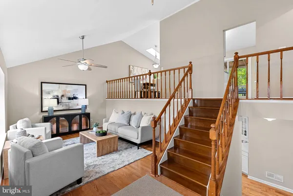 $760,000 | 28 Bedford Drive, Sterling, VA 20165