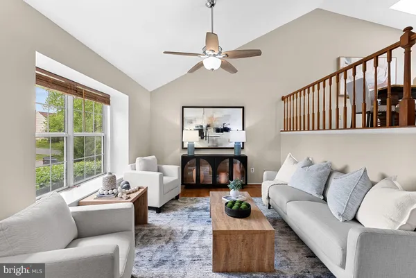 $760,000 | 28 Bedford Drive, Sterling, VA 20165
