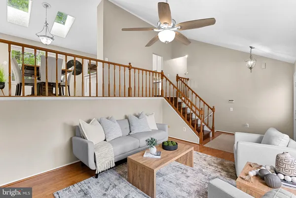 $760,000 | 28 Bedford Drive, Sterling, VA 20165
