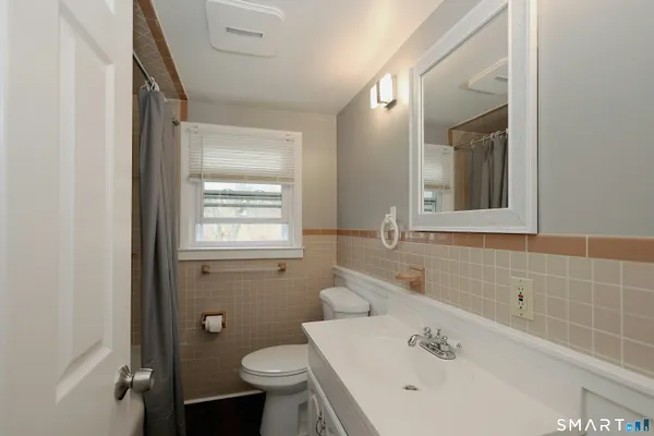 $3,400 | 121 Westport Road, Unit 2, Wilton, CT 06897