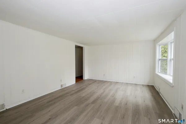 $3,400 | 121 Westport Road, Unit 2, Wilton, CT 06897