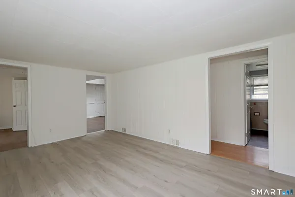 $3,400 | 121 Westport Road, Unit 2, Wilton, CT 06897