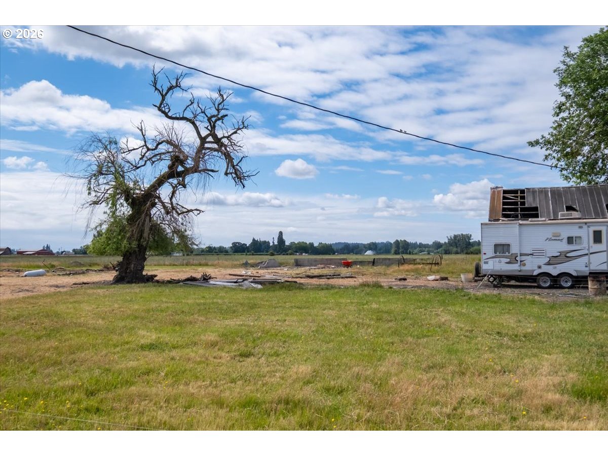 1096 Talbot Road South Jefferson, OR 97352 - Photo 8 of 36