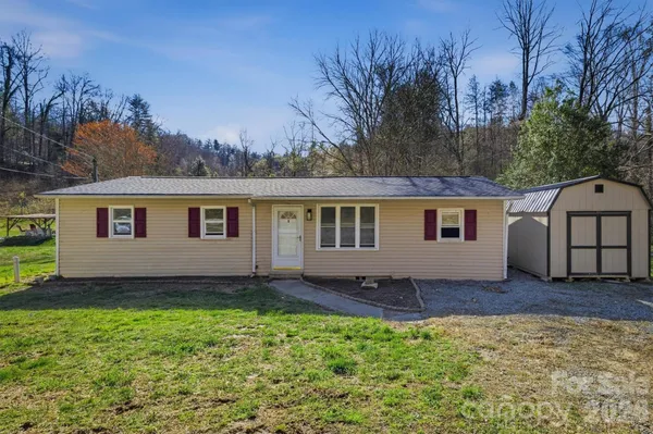 $155,000 | 1553 Echo Drive, Lenoir, NC 28645