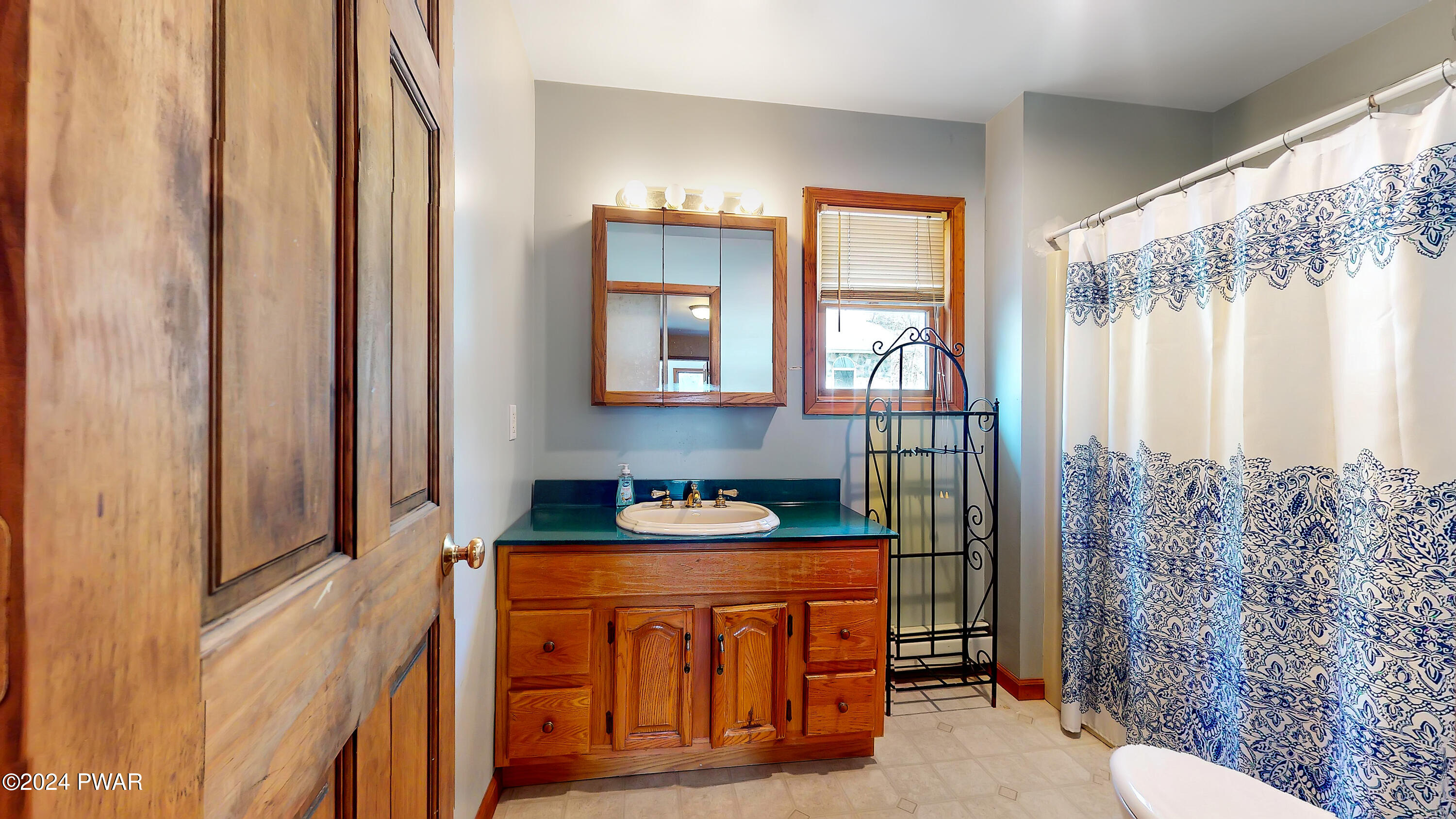 104 Masthope Plank Road Lackawaxen, PA 18435 - Photo 35 of 189