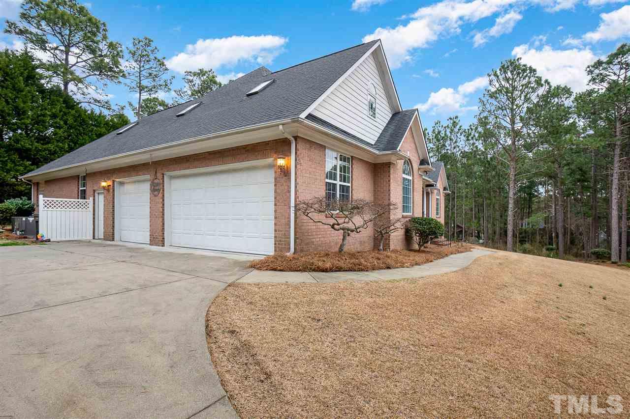 2905 Middlesex Road Fayetteville, NC 28306 - Photo 3 of 30