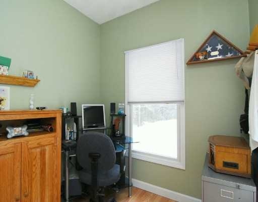 635 Mail Road Exeter, RI 02822 - Photo 7 of 11 Studio/Study/Office.