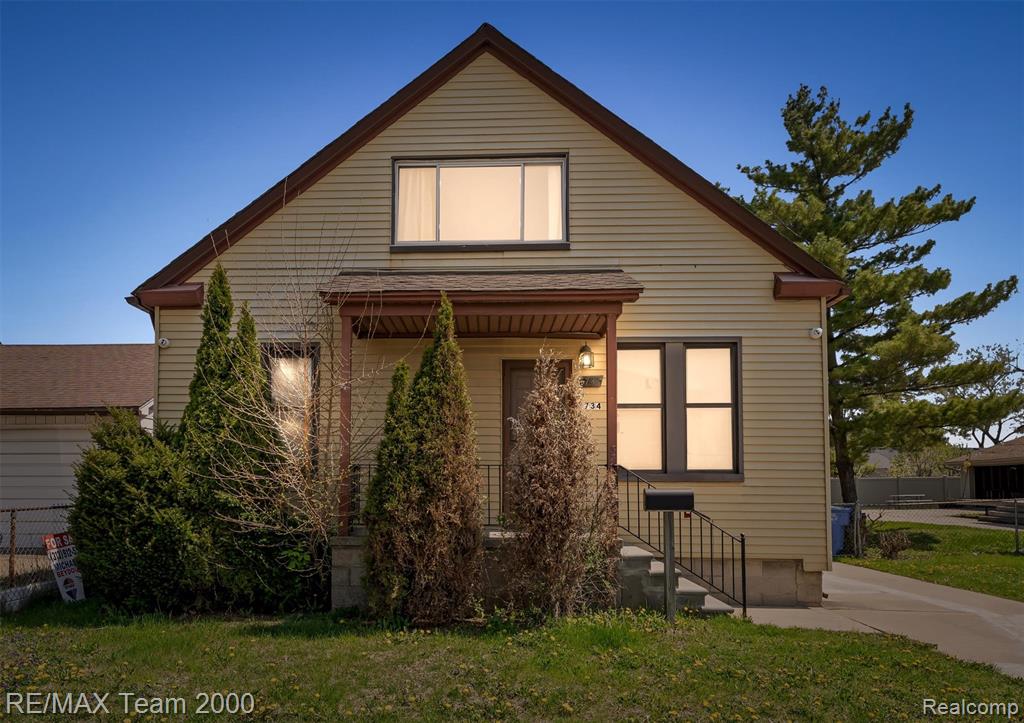 5734 North Gulley Road Dearborn Heights, MI 48127 - Photo 1 of 22