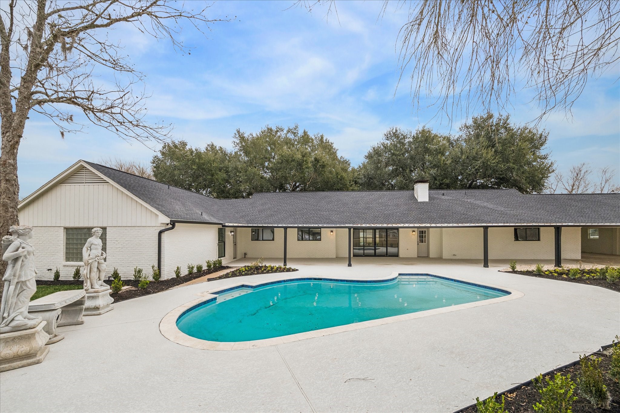 6911 Oak Lane Richmond, TX 77406 - Photo 5 of 42 a house with outdoor space