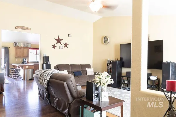 $349,900 | 1509 North Elm Street, Jerome, ID 83338