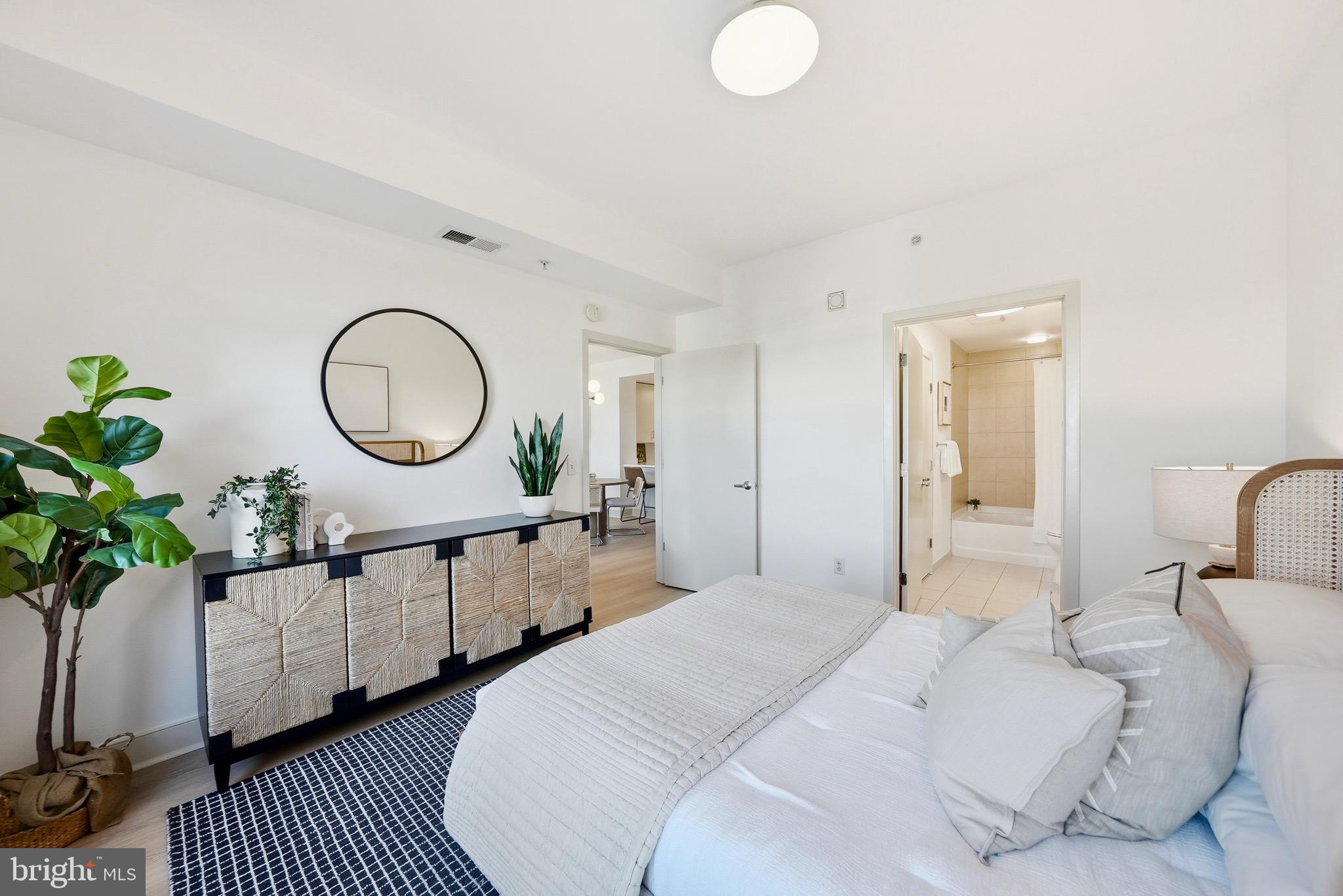 910 M Street Northwest, Unit 803 Washington, DC 20001 - Photo 14 of 20 Primary Bedroom