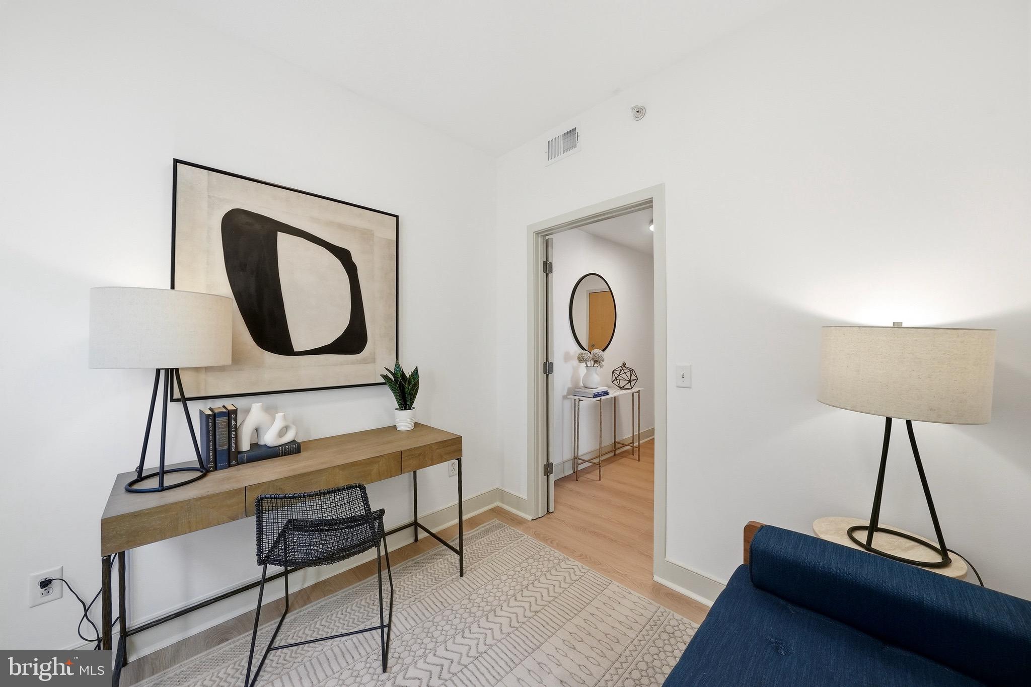 910 M Street Northwest, Unit 803 Washington, DC 20001 - Photo 19 of 20 Den