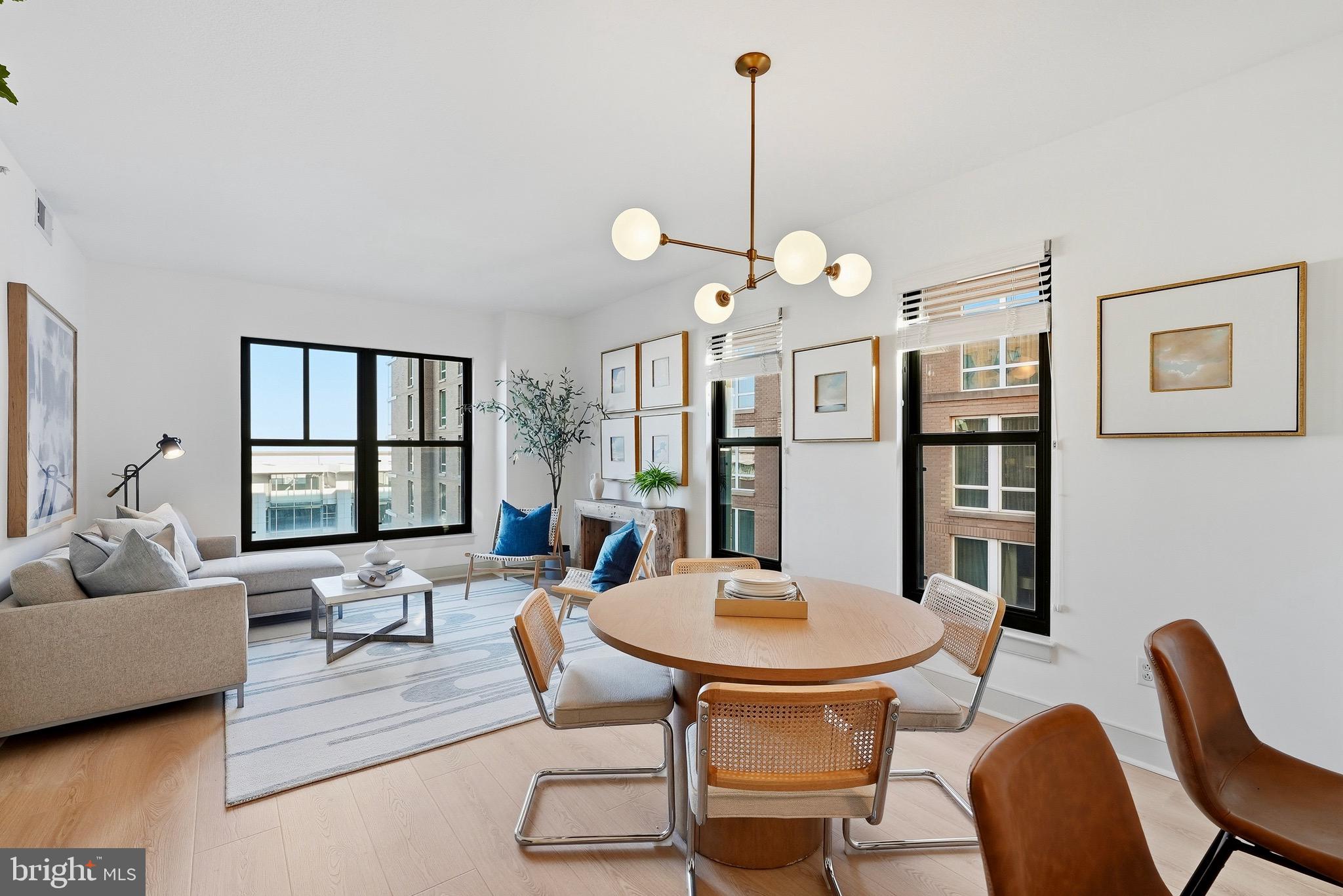 910 M Street Northwest, Unit 803 Washington, DC 20001 - Photo 4 of 20 Living/Dining